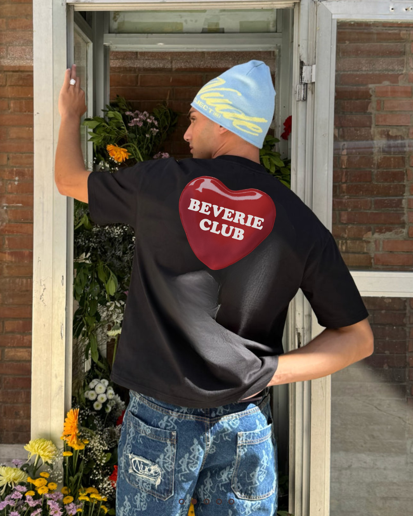 THE ICON HEART TEE