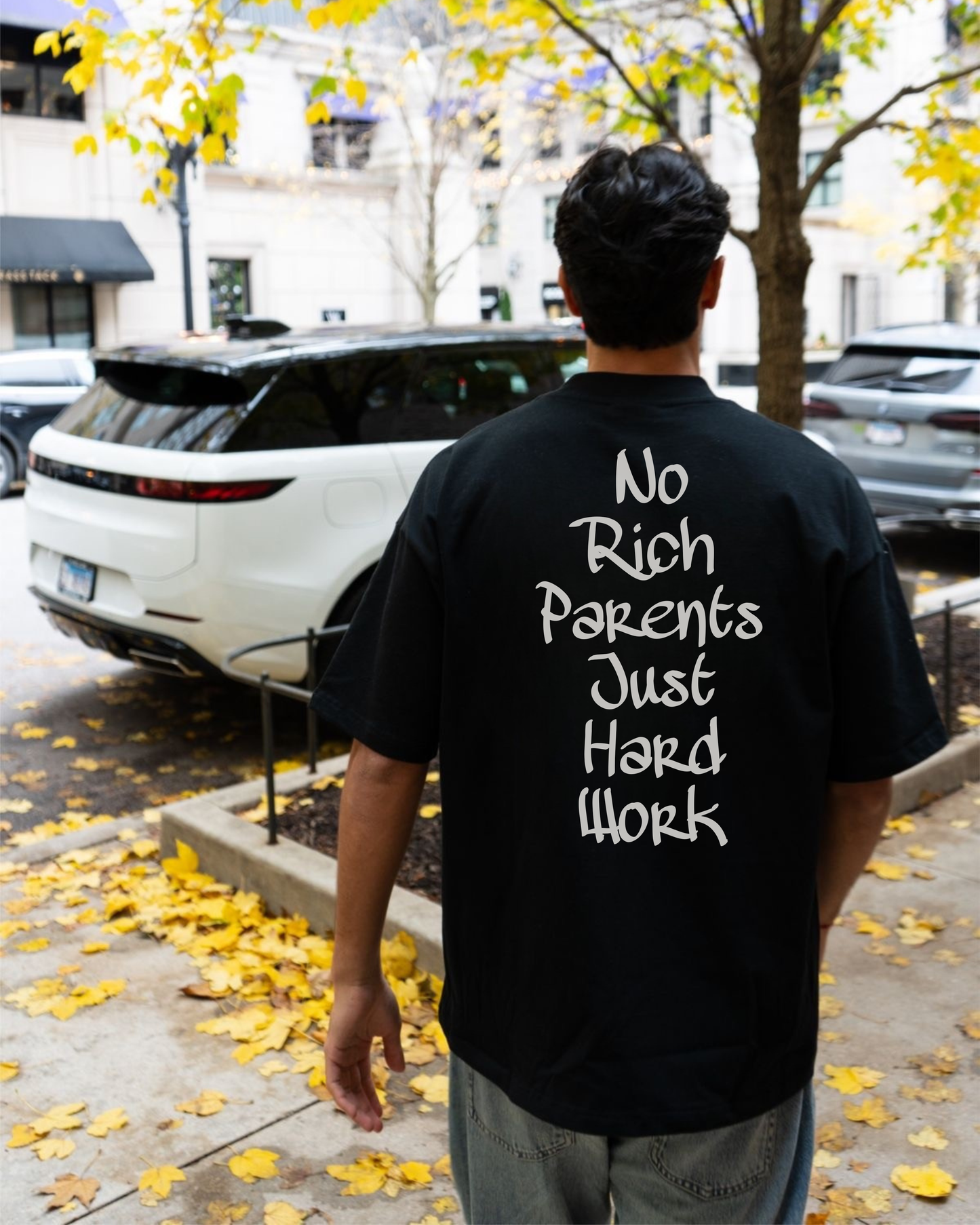 NO RICH PARENTS TEE