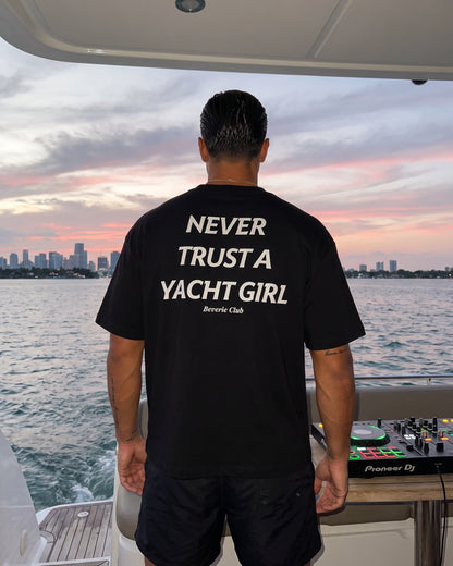 YACHT GIRL TEE