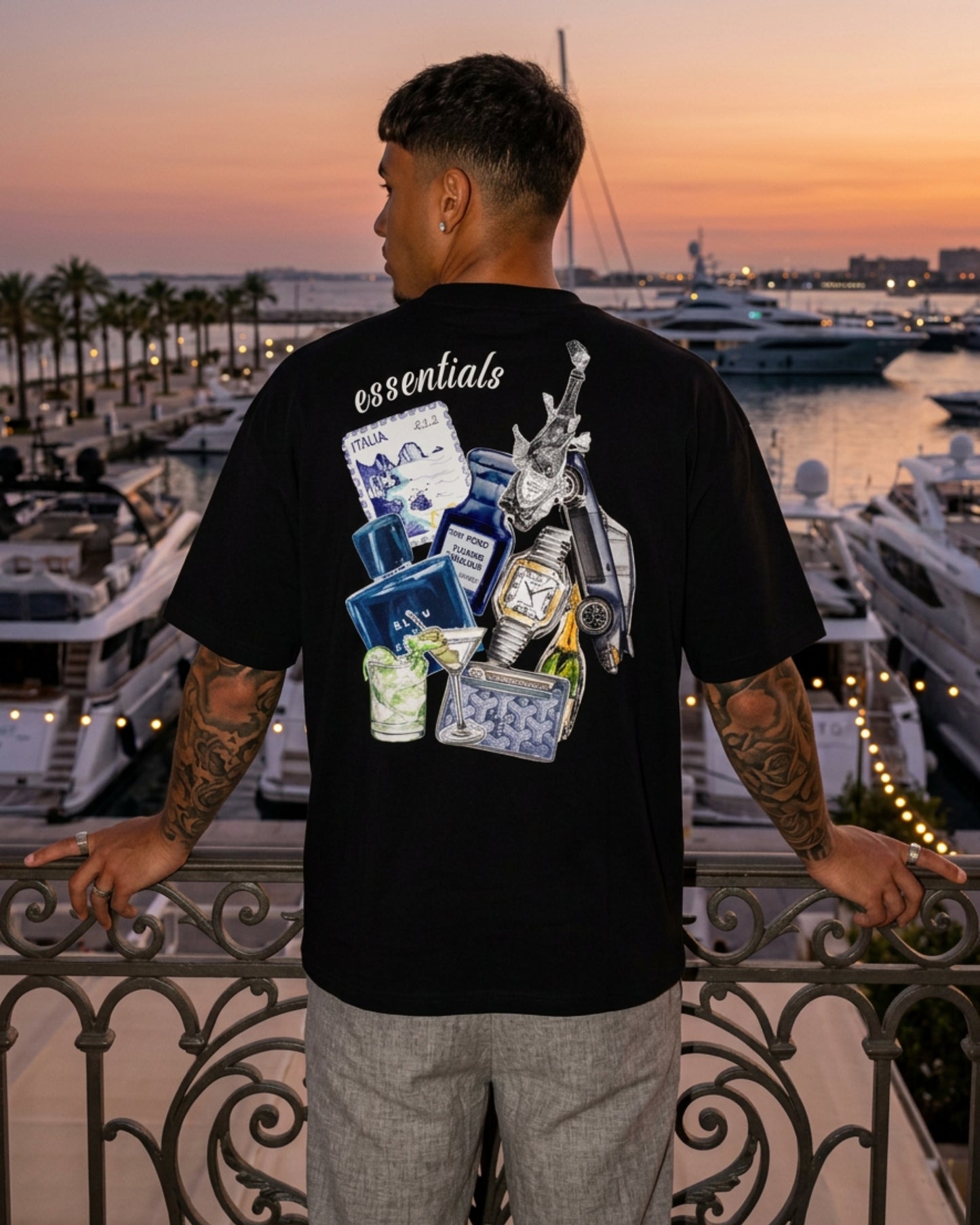 ESSENTIALS TEE
